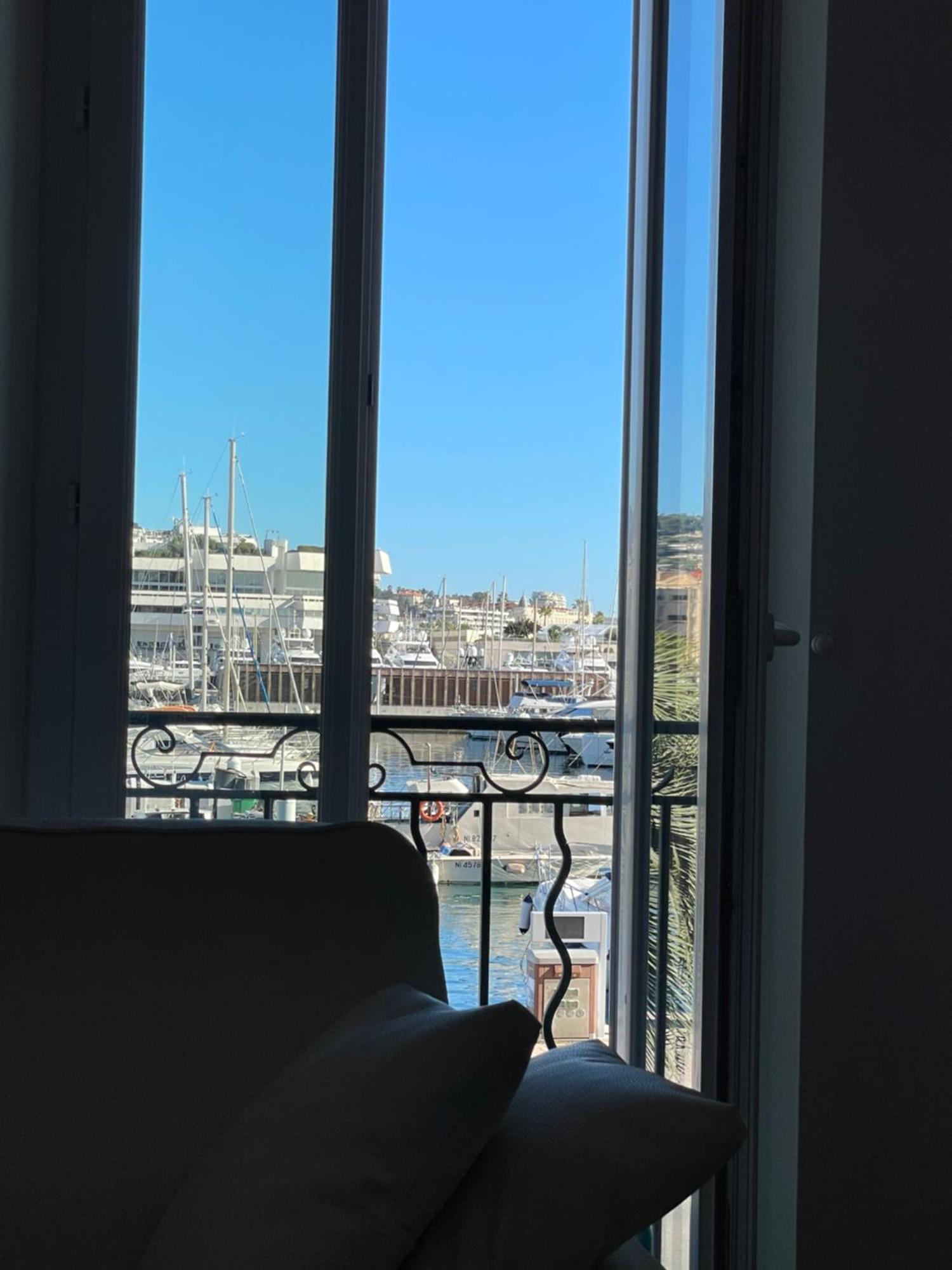 Cannes Old Port, Seafront & Seaview, Yacht Show Port ภายนอก รูปภาพ
